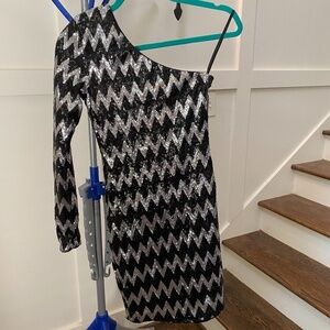 Bebe sequin one shoulder dress size XS